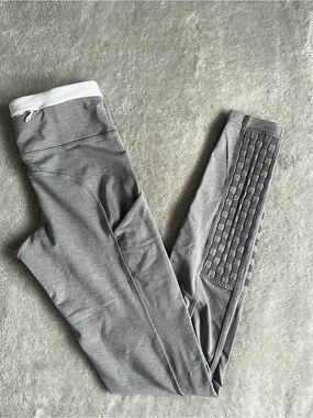 Lululemon Speed Tight II *Reflective size 2
